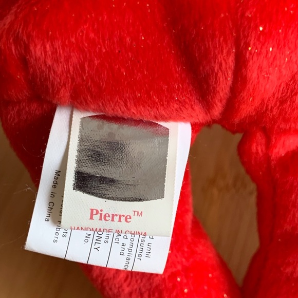 Ty (6) Vintage “Retired”Red (Pierre) Bear with Maple Leaf - Picture 6 of 9